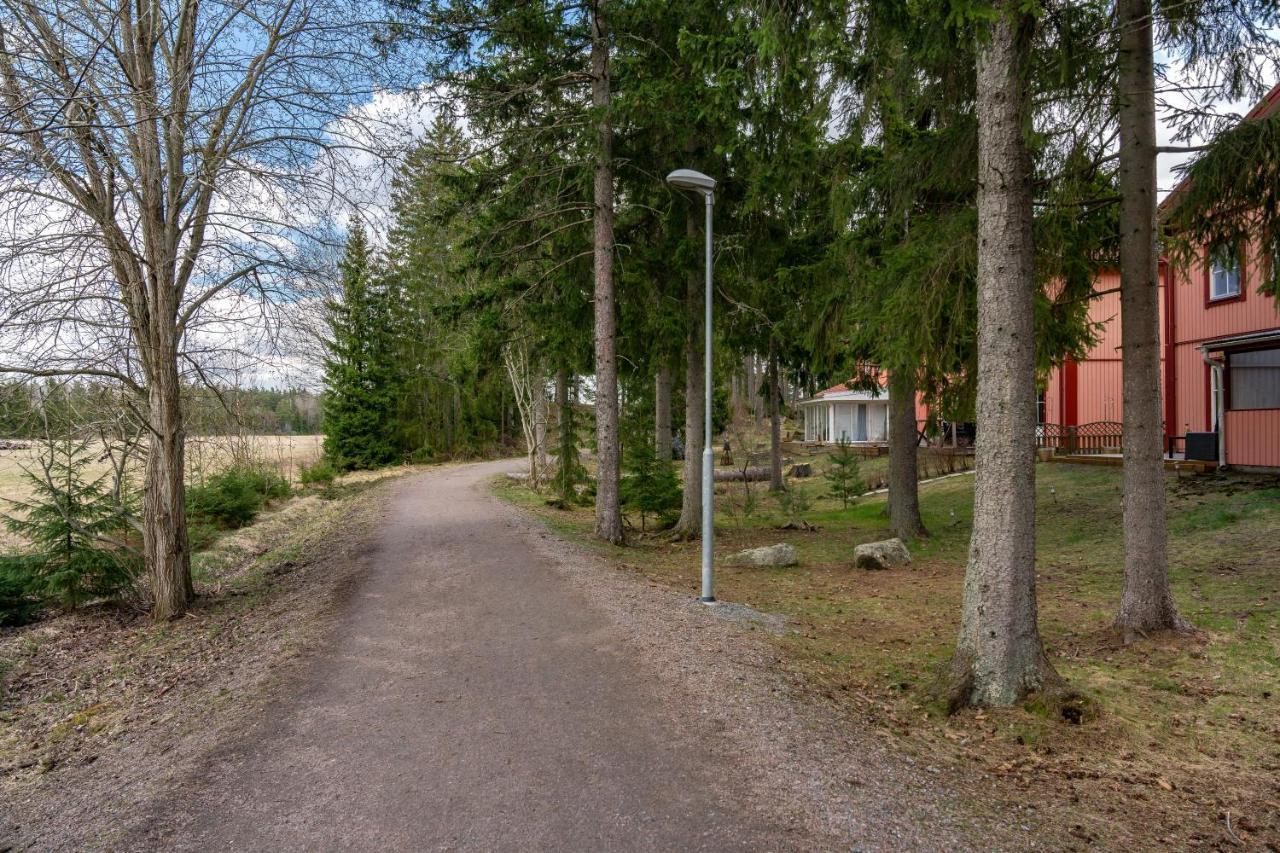 Uppsala Large Family Home Beside Forest Dış mekan fotoğraf
